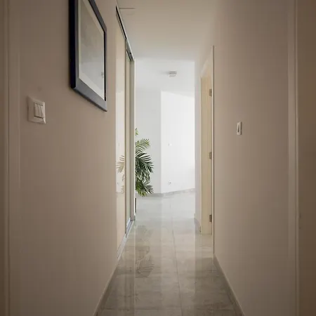 Sea View By Nono Ban Apartmán *