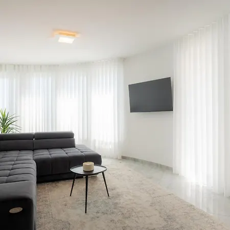 Sea View By Nono Ban Apartmán *