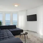 Sea View By Nono Ban شقة سبليت