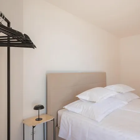 Sea View By Nono Ban